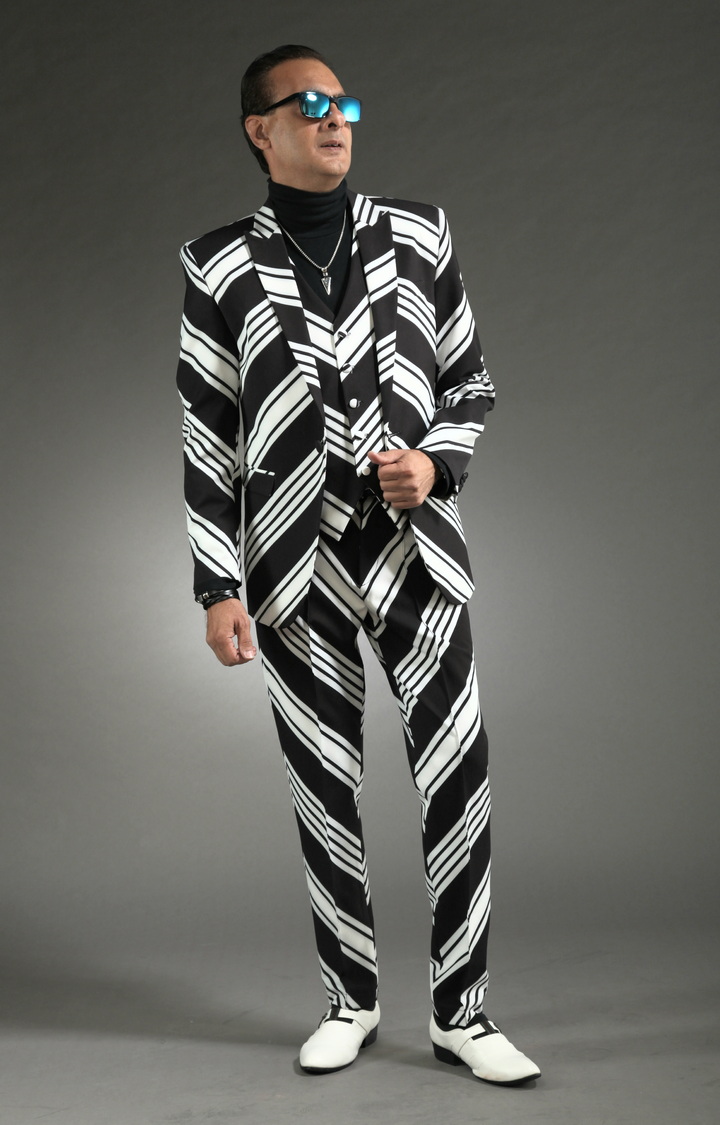 MST-3066 My Singapore Tailor